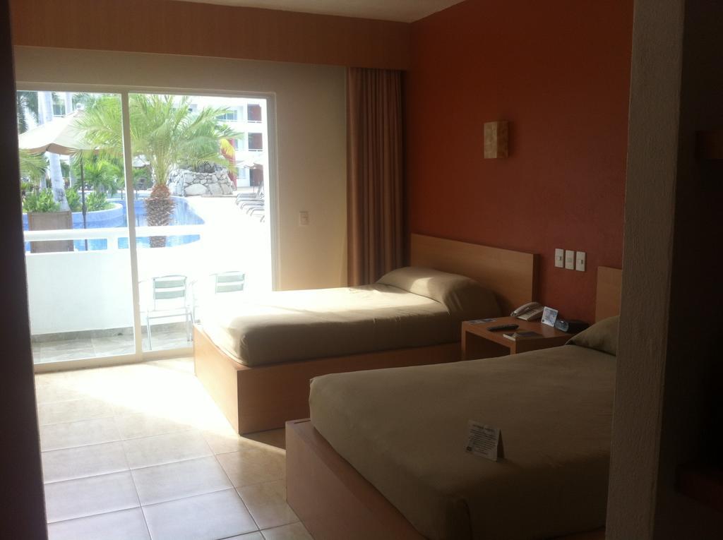 La Isla Huatulco Hotel Екстериор снимка